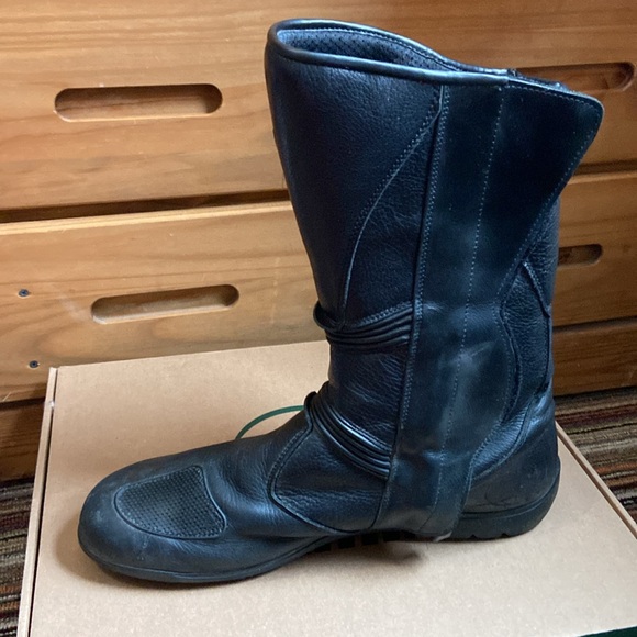 Men's Waterproof Leather Motorcycle Boots - Picture 5 of 9